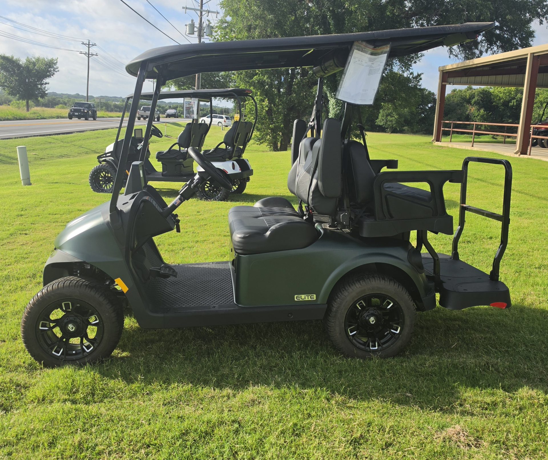 2026 EZGO RXV photo 2