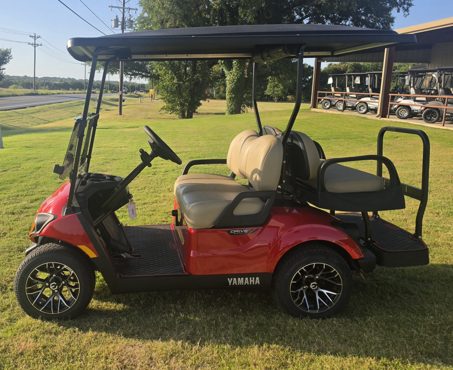 2026 Yamaha Drive2 photo 3