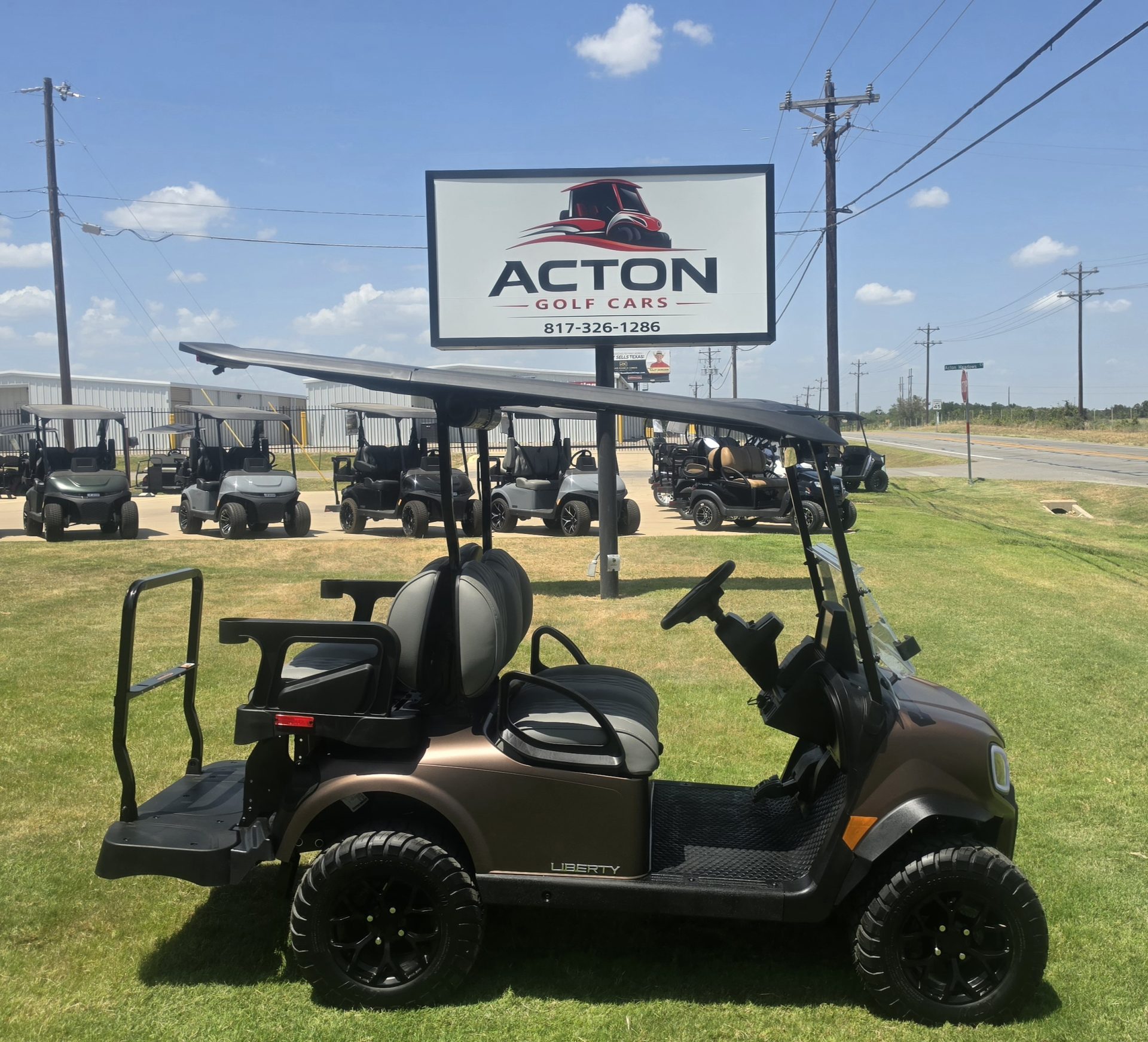 2027 EZGO Liberty photo 2