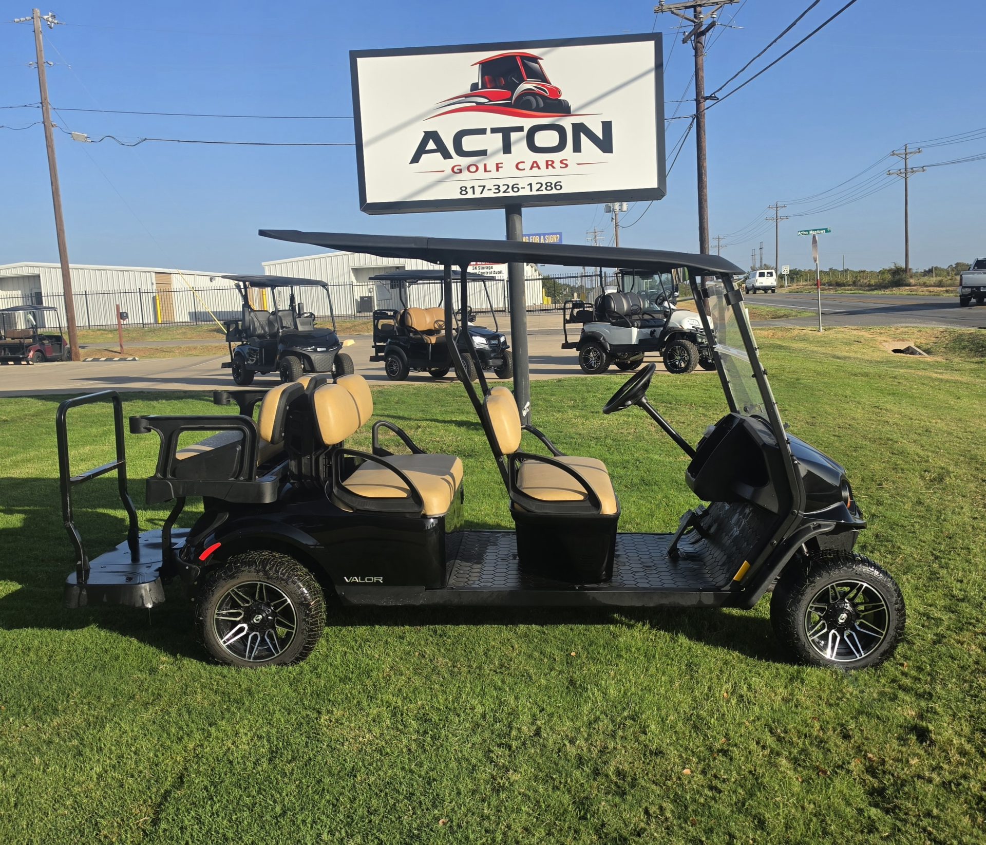 2024 EZGO Valor photo 2
