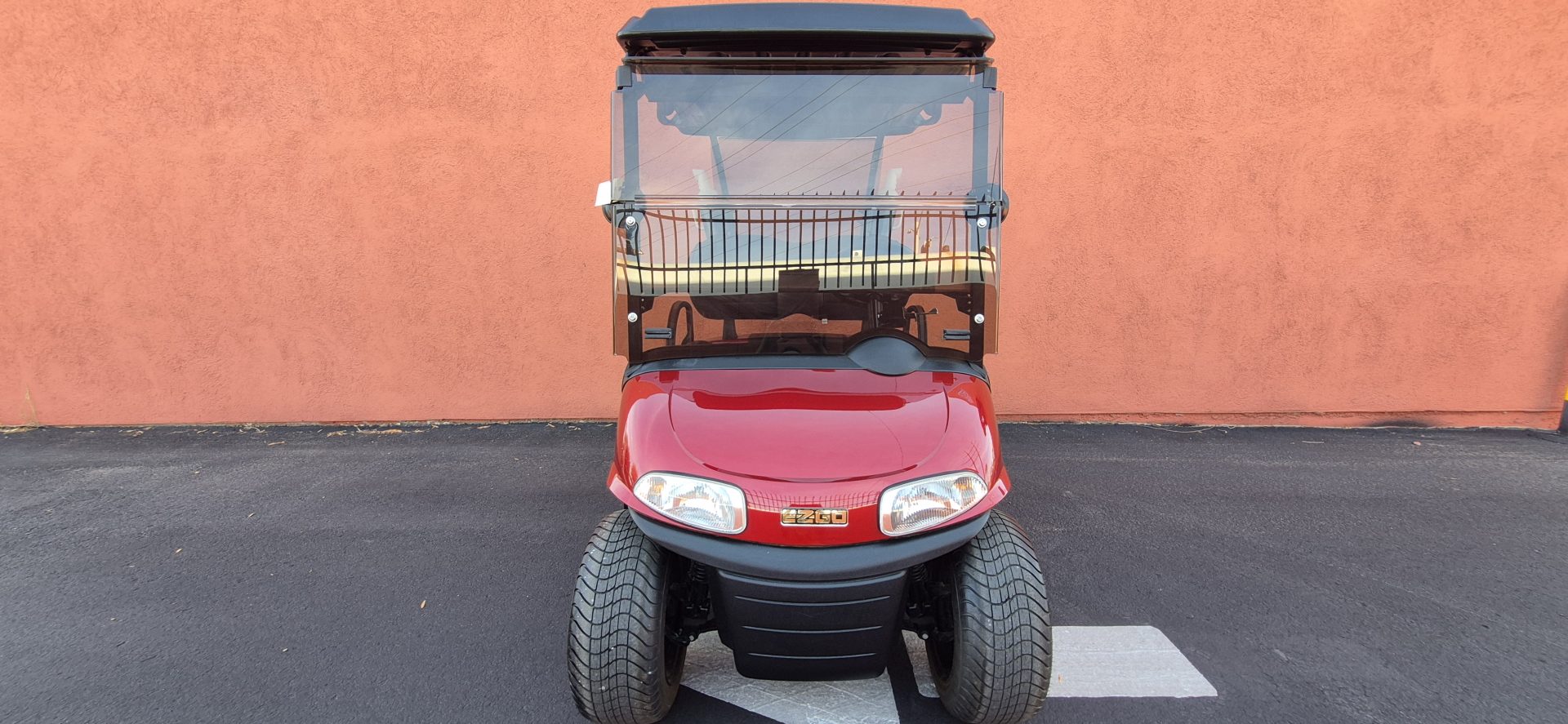 2019 EZGO RXV photo 2