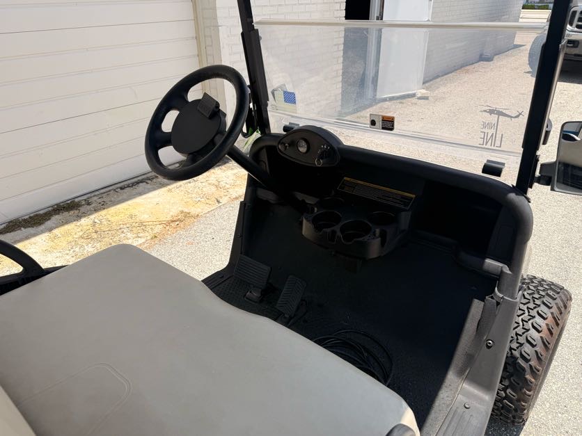 2009 EZGO RXV photo 5