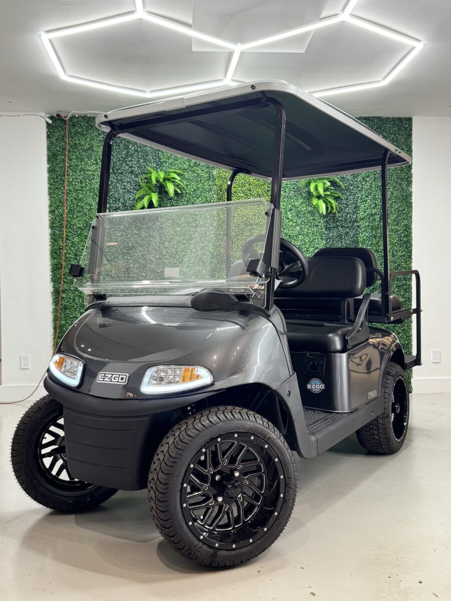 2021 EZGO RXV