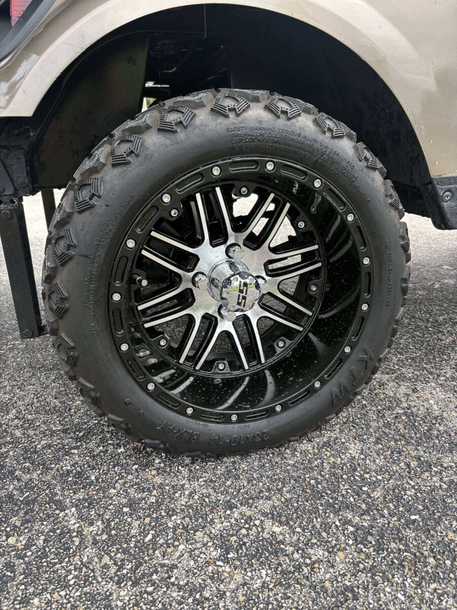 2017 EZGO TXT photo 7