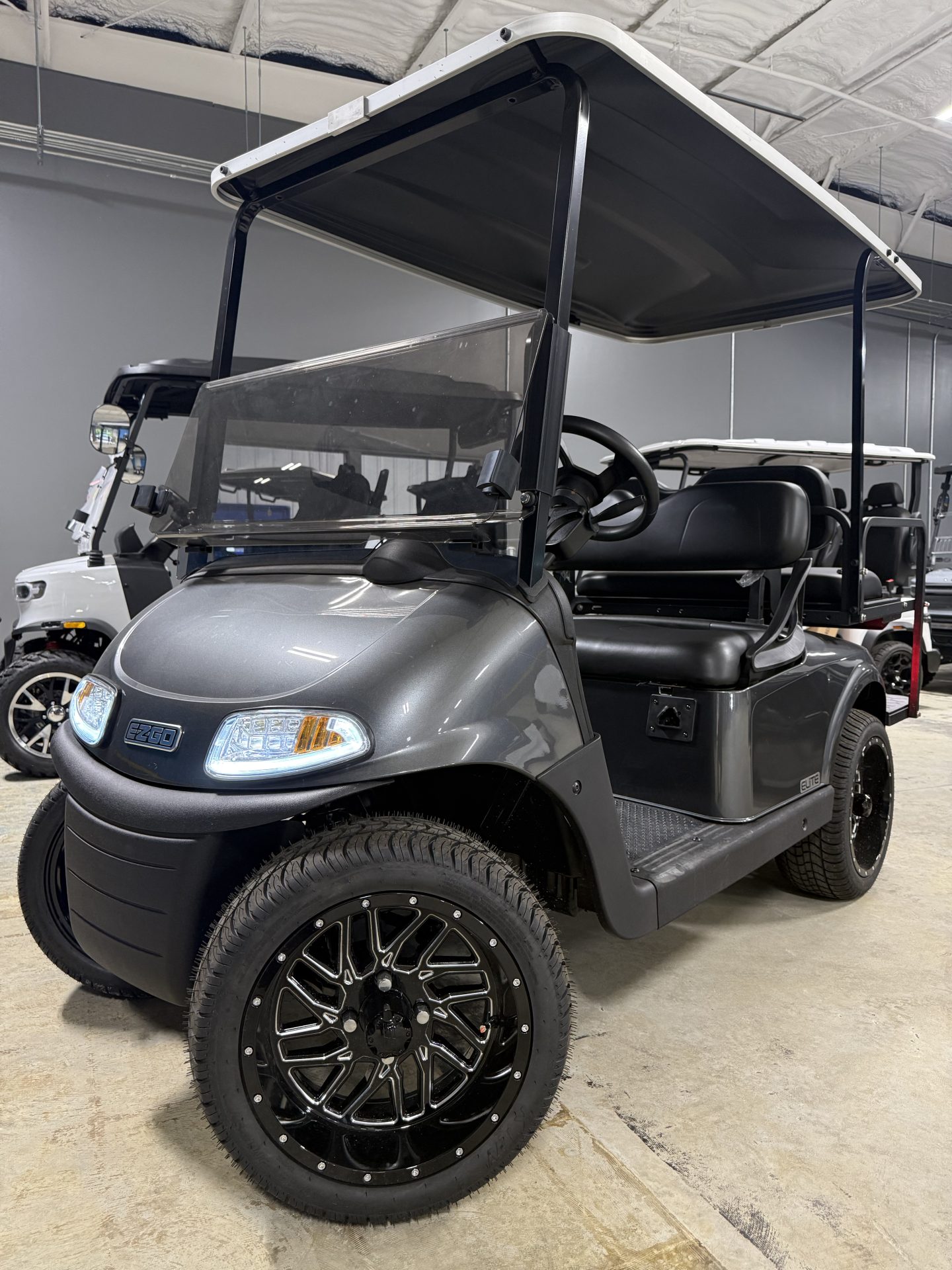 2020 E-Z-GO RXV