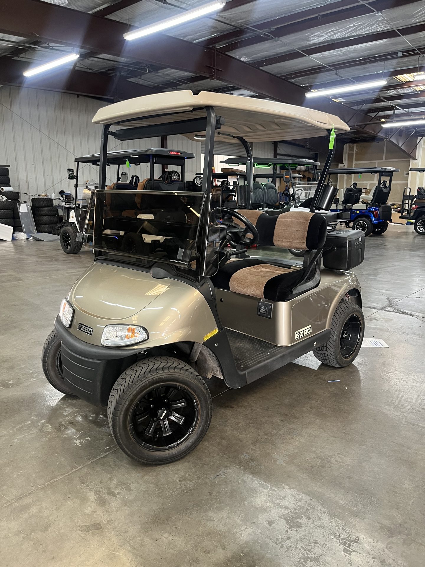 2017 E-Z-GO RXV