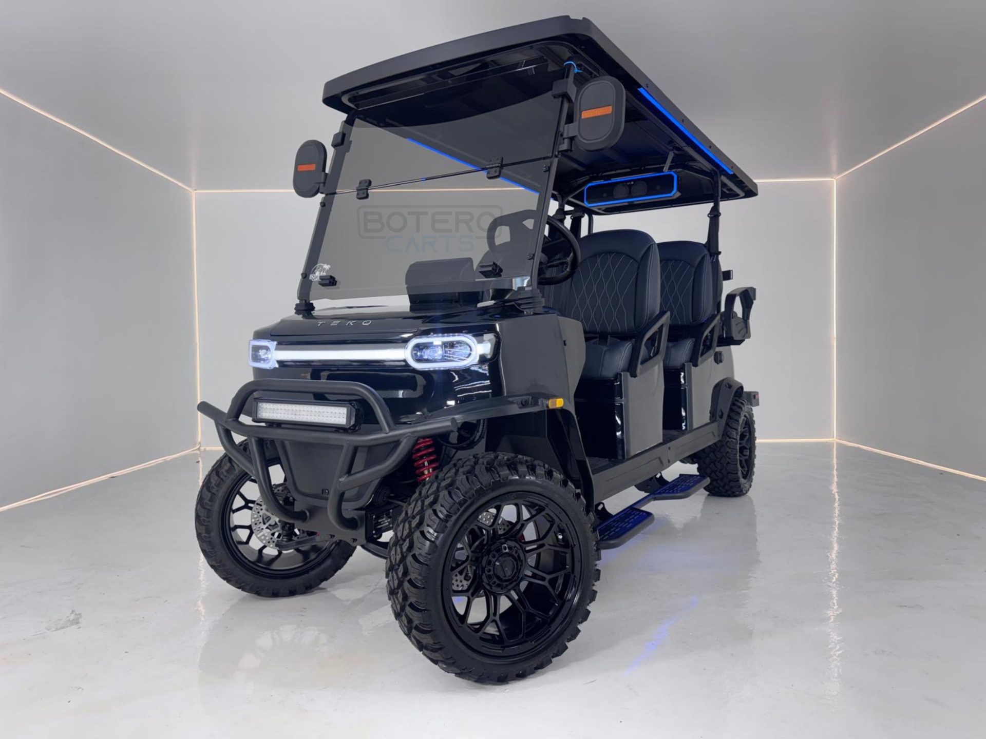 New Blackout Edition Trophy Plus 6 Passenger LITHIUM Golf Cart for Sale - Melbourne, FL