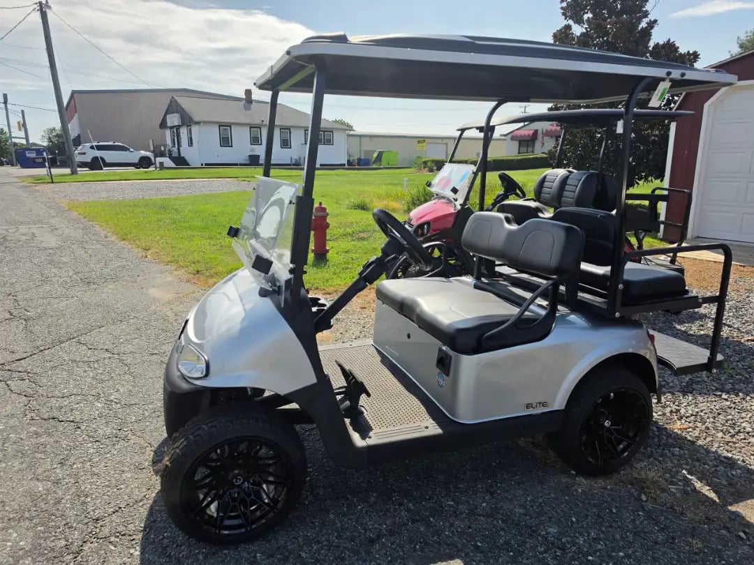 2021 E-Z-GO Freedom RXV