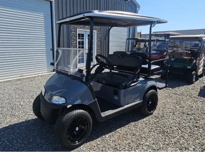 2021 E-Z-GO Freedom RXV
