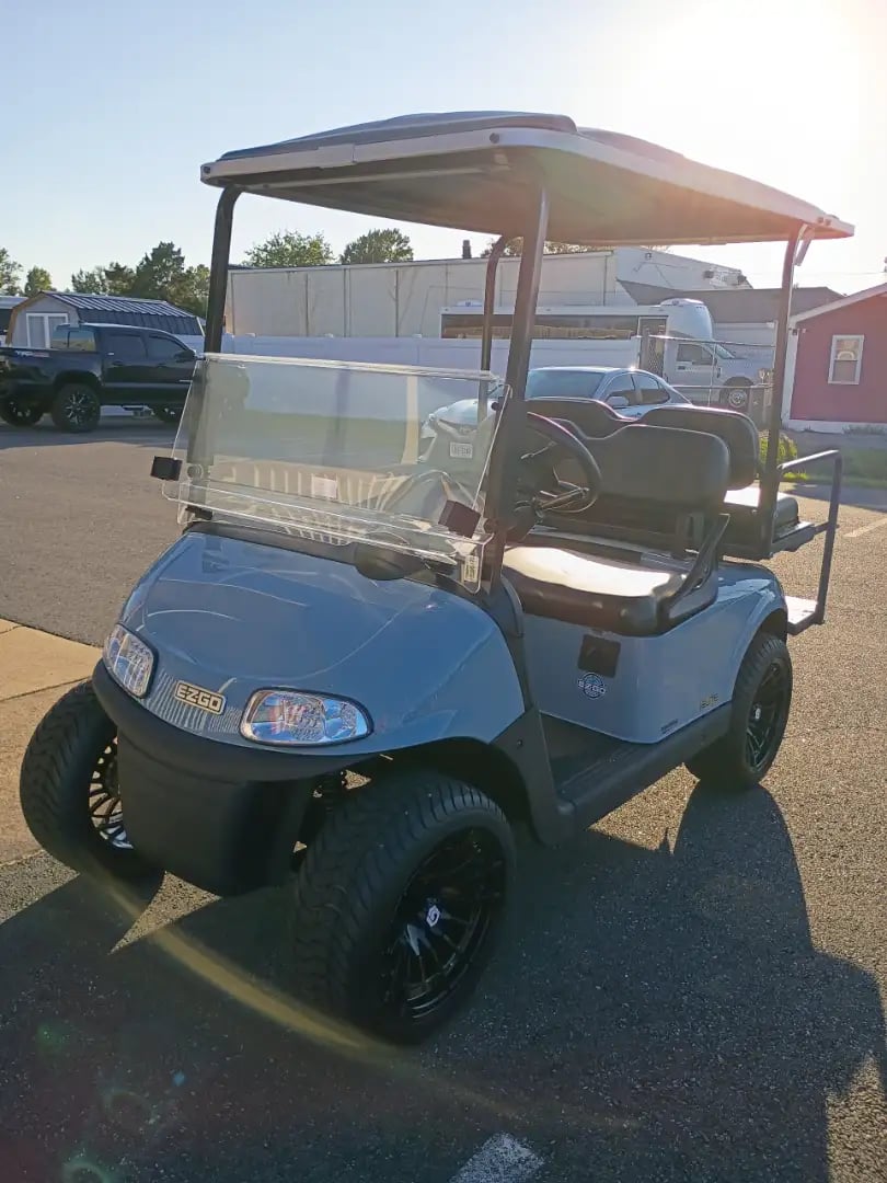 2021 E-Z-GO RXV Freedom