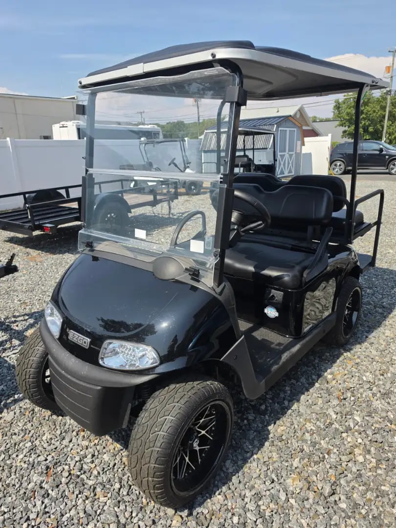 2021 E-Z-GO Freedom RXV