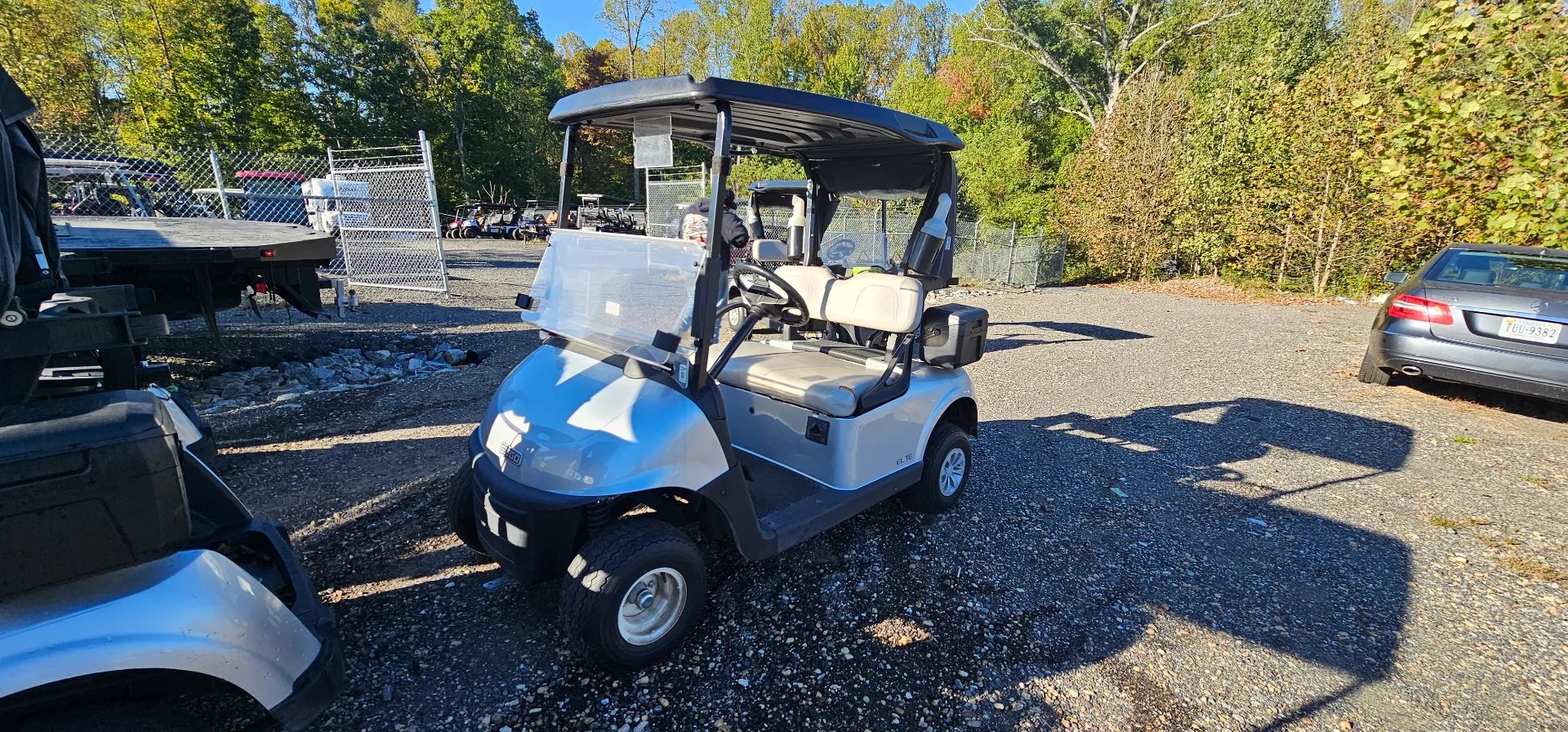 2021 E-Z-GO RXV Freedom