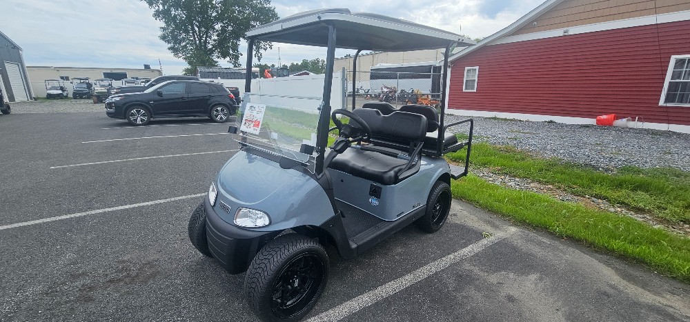2021 EZGO RXV