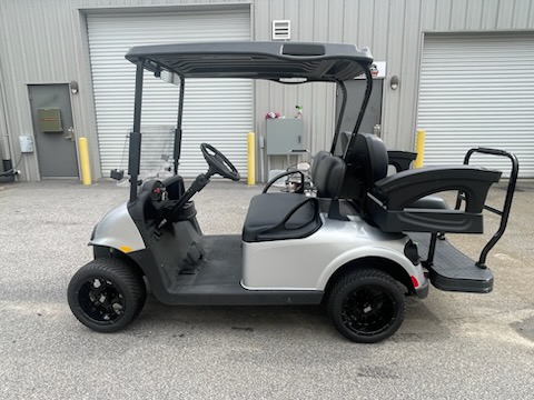 2018 EZGO RXV