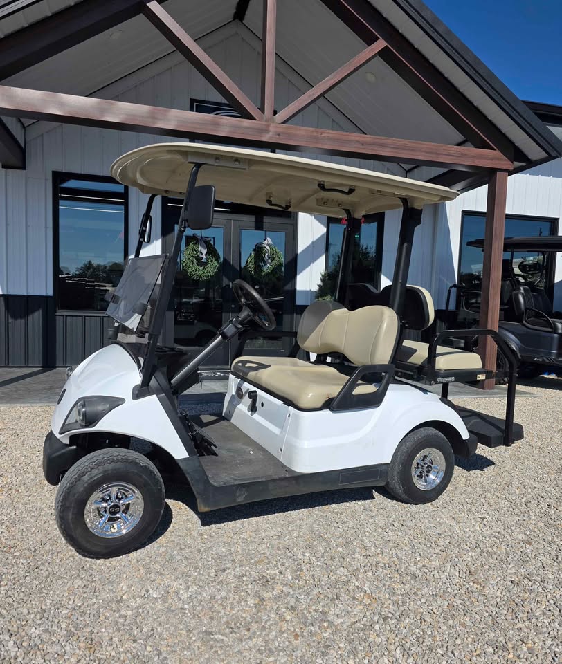 2017 Yamaha QuietTech photo 3