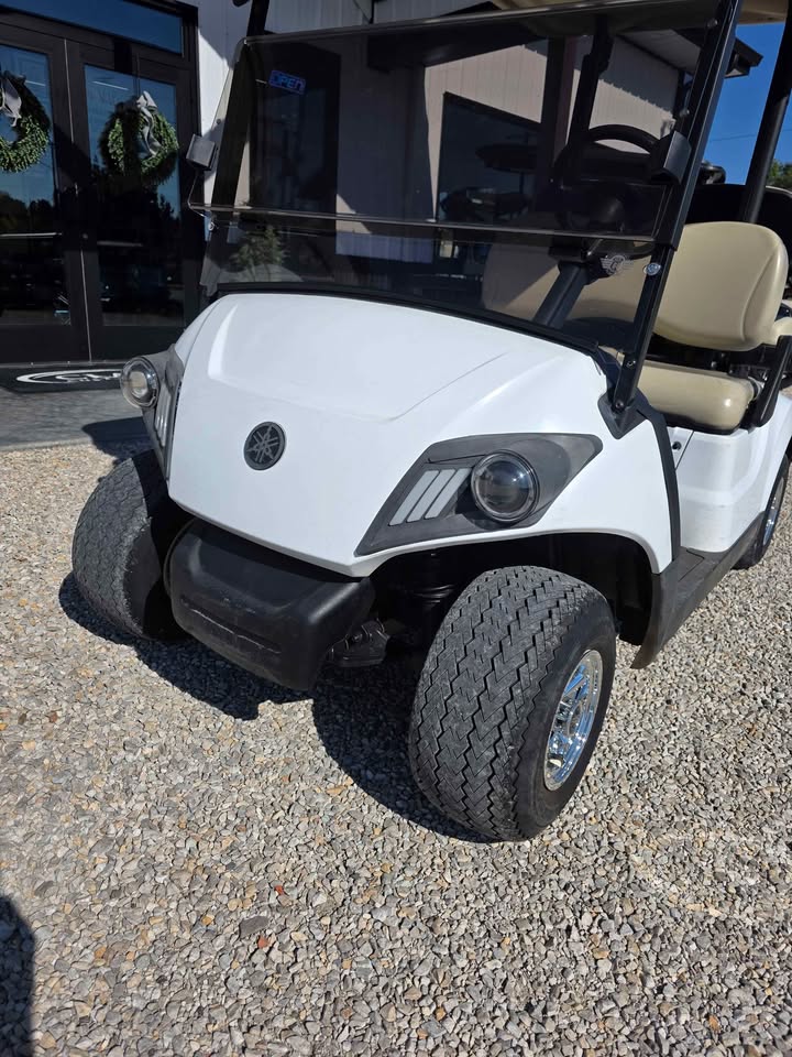 2017 Yamaha QuietTech photo 8