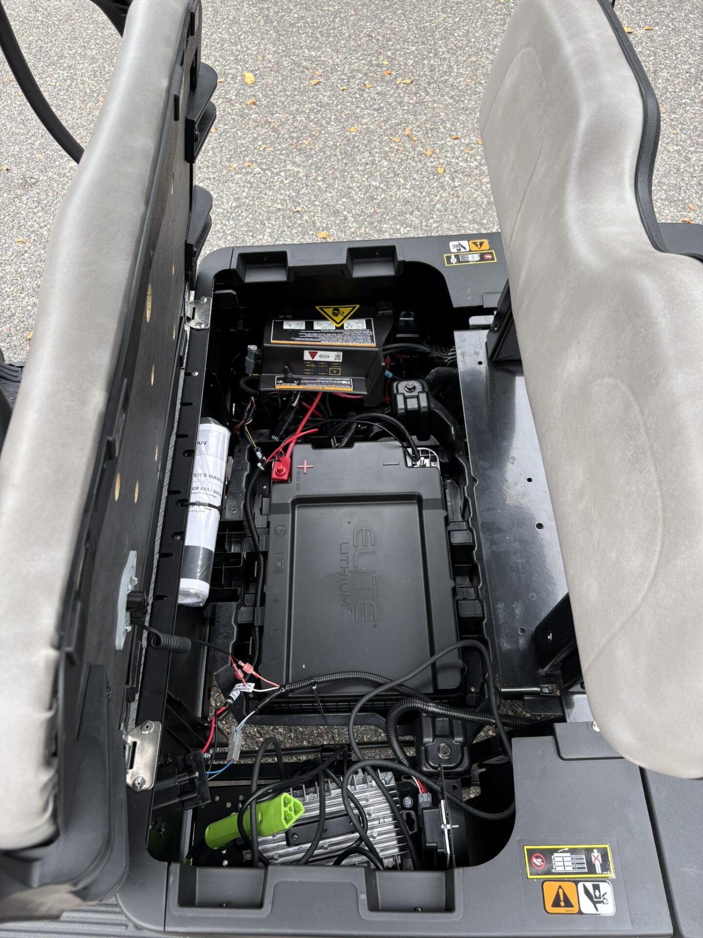 2027 Cushman Hauler photo 4