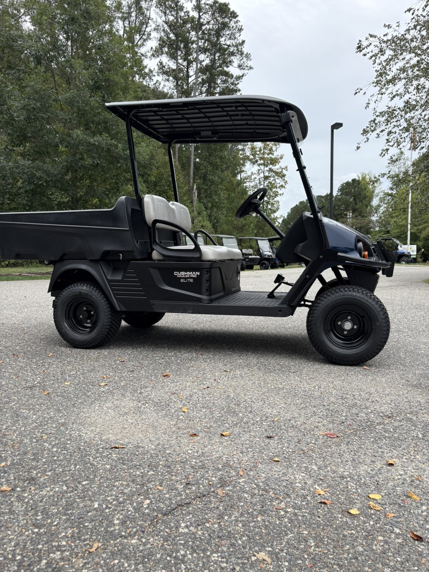 2027 Cushman Hauler photo 2