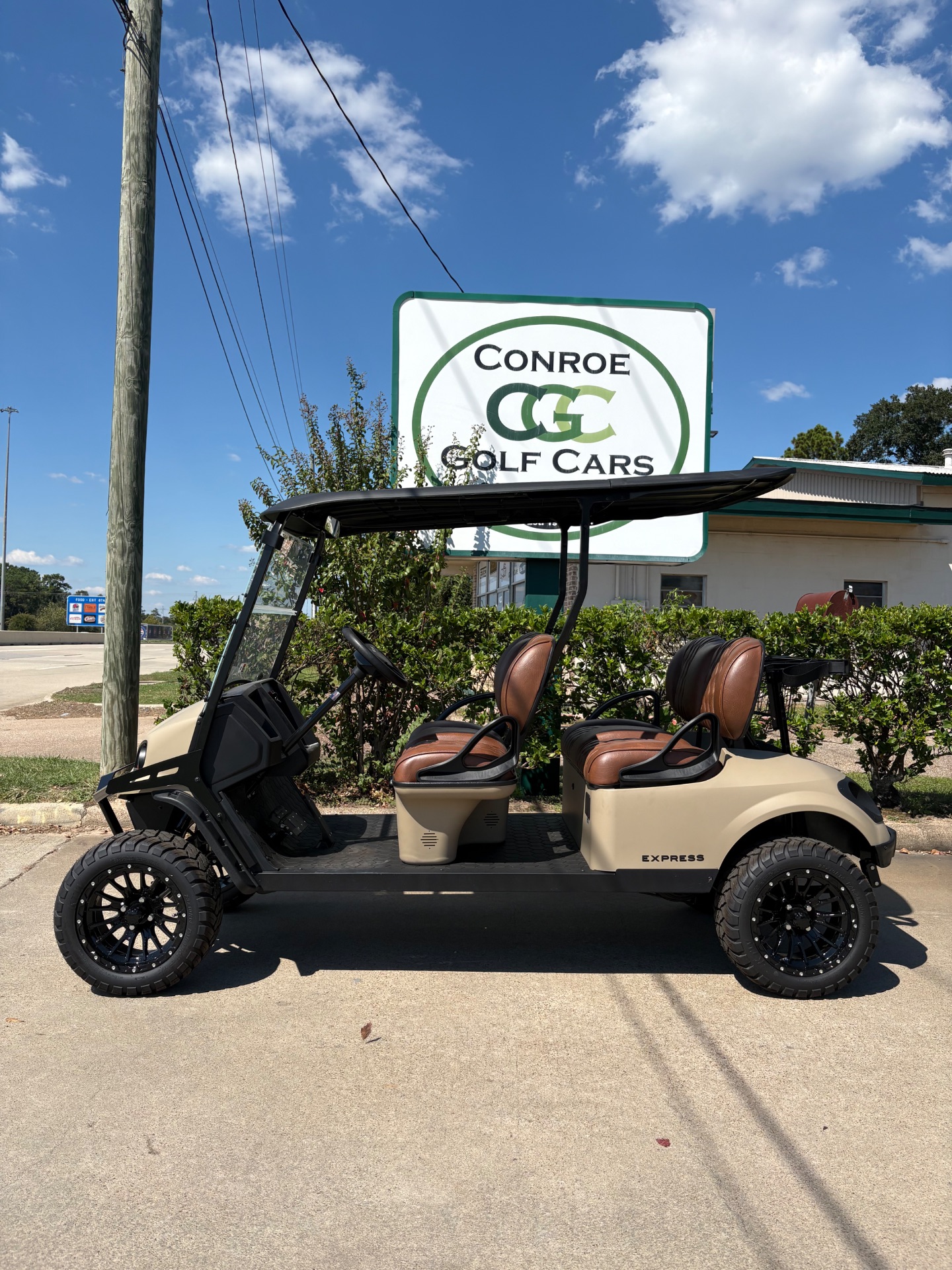 2026 EZGO Express photo 2