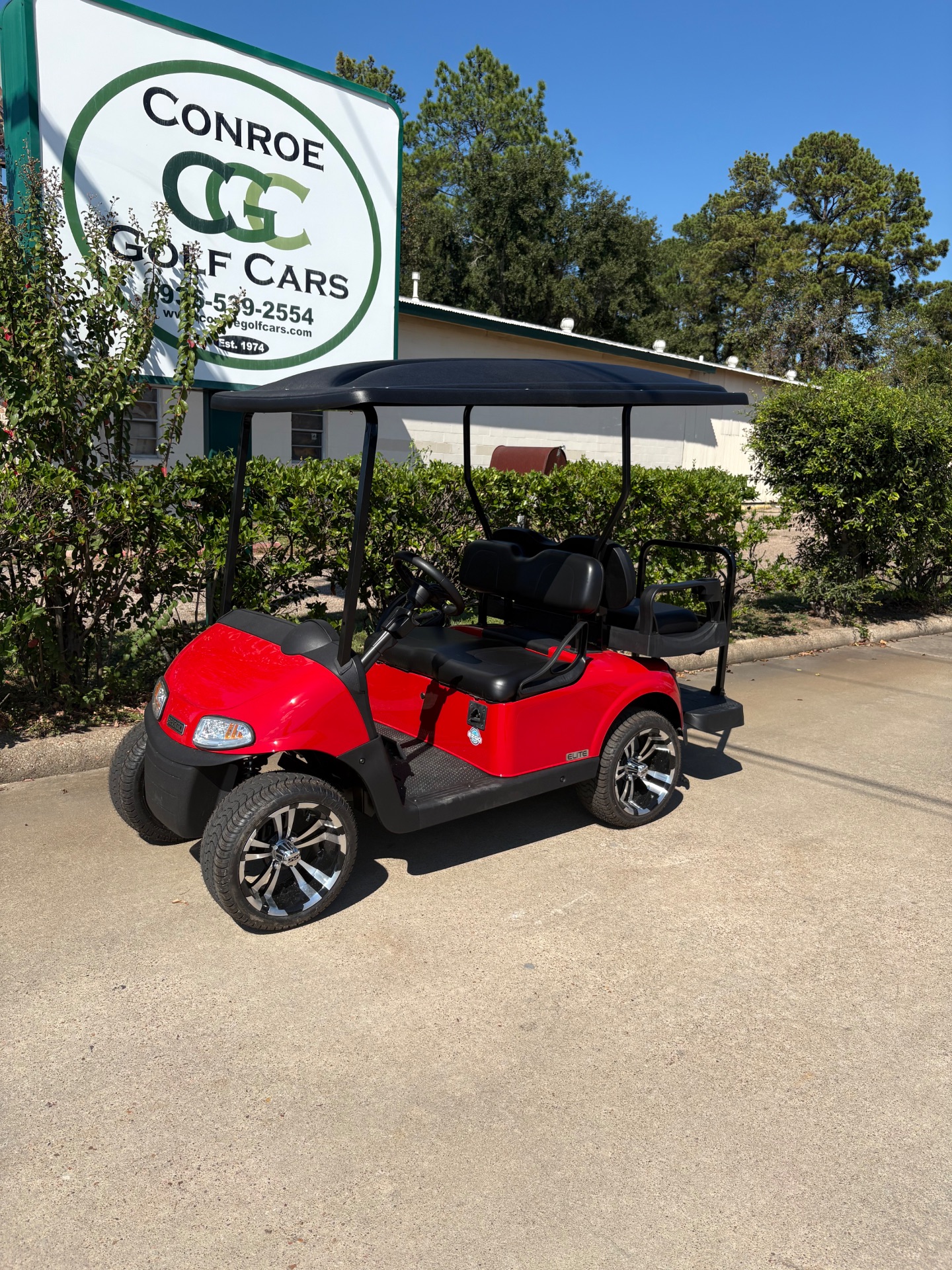 2021 E-Z-GO RXV 2+2