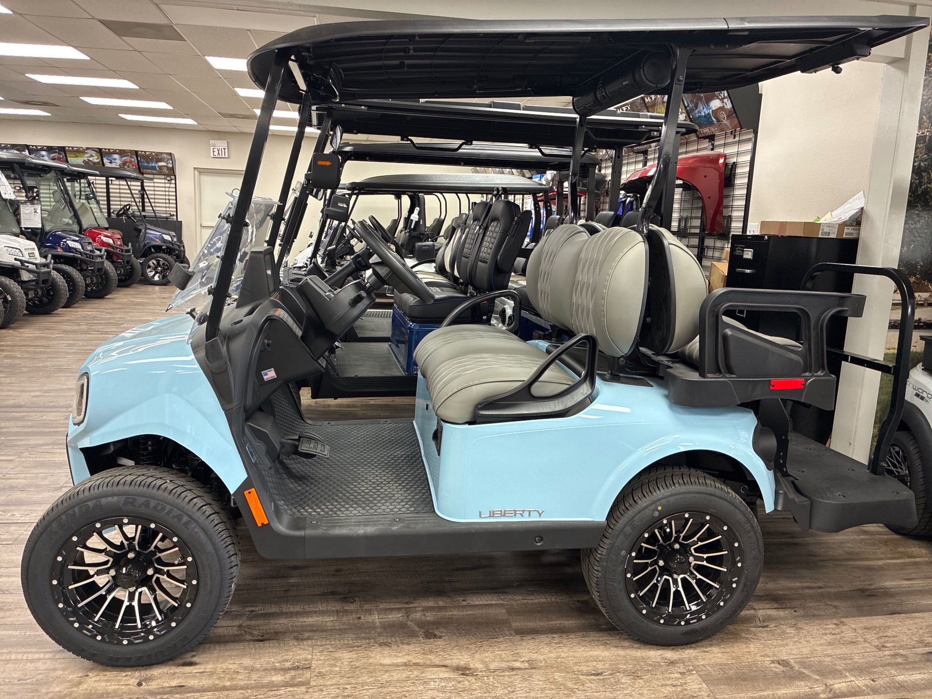 2027 EZGO Liberty photo 2