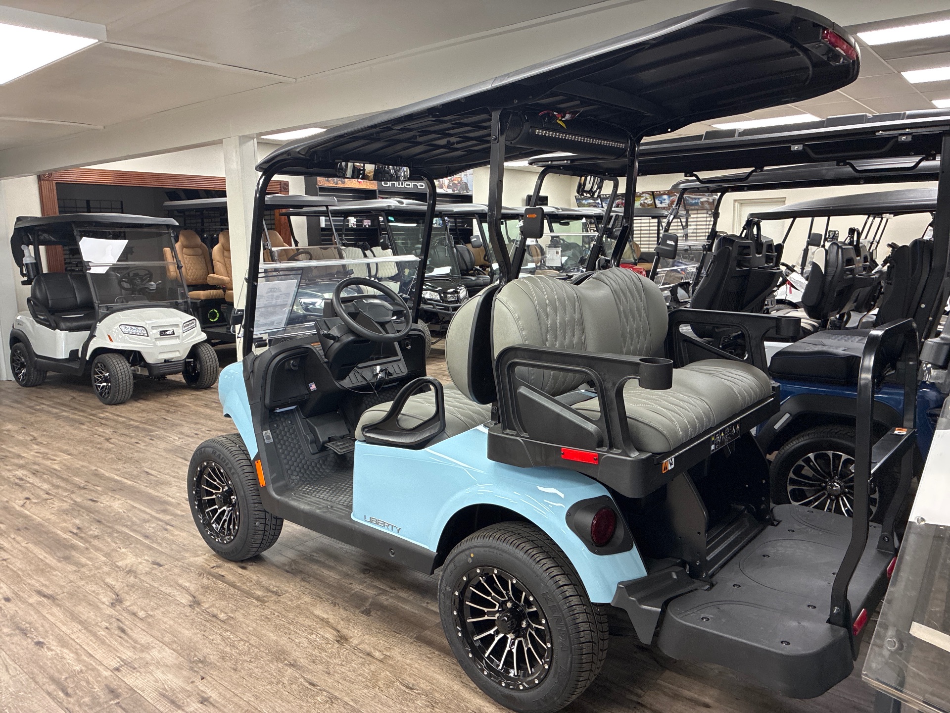 2027 EZGO Liberty photo 3