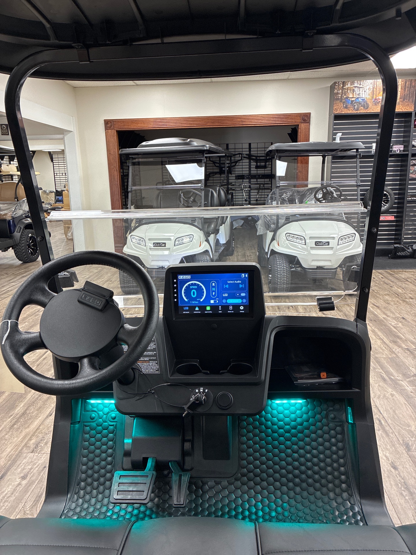 2026 EZGO RXV photo 4