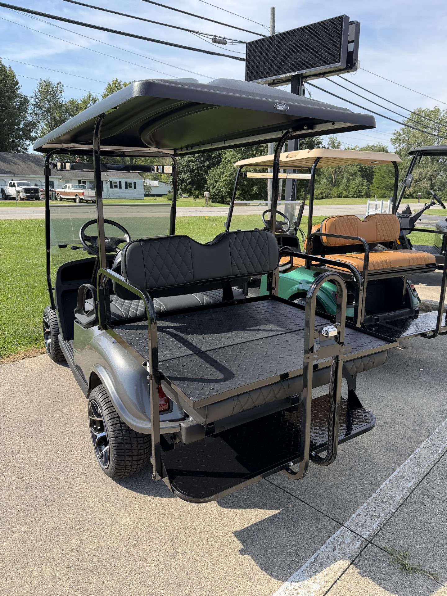 2018 EZGO TXT photo 4
