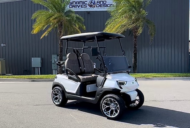 2025 Atlas 2 Passenger Golf Lithium 105ah Pearl White w/Pebble Seats