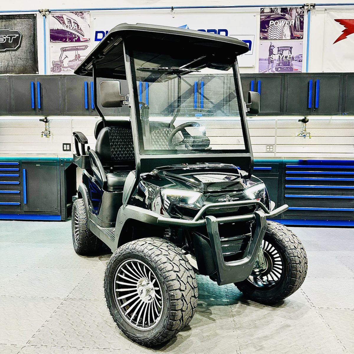 2025 Atlas Carts 4P-L W210