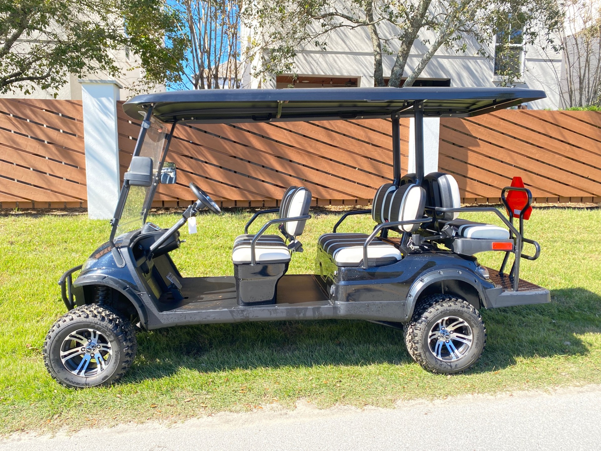 2021 Icon i60L photo 2