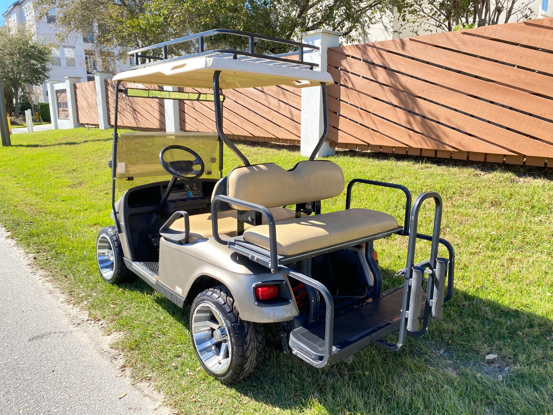 2008 EZGO TXT photo 3
