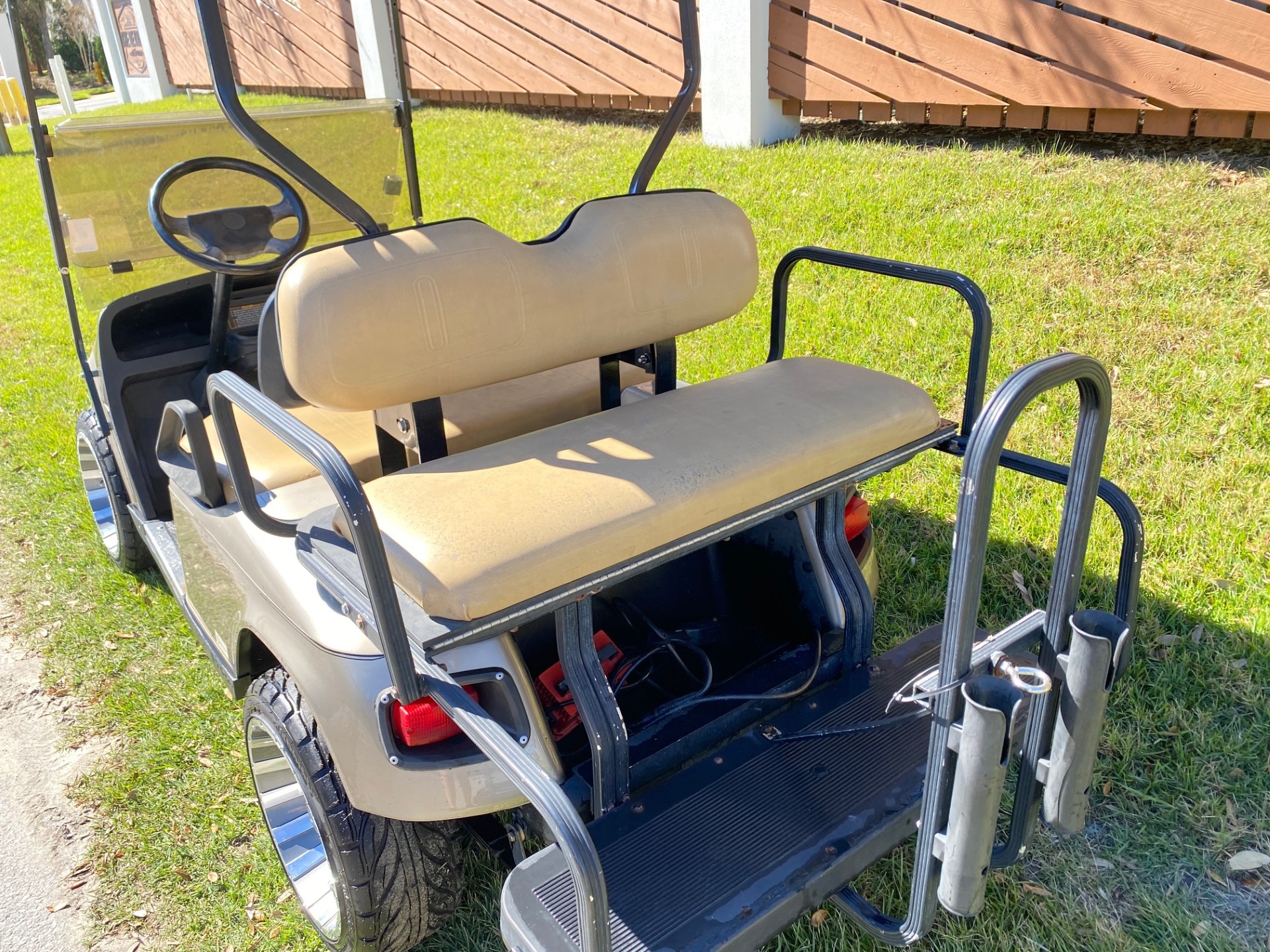 2008 EZGO TXT photo 4