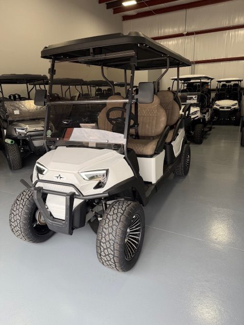 2026 Atlas 6p Lifted Lithium White