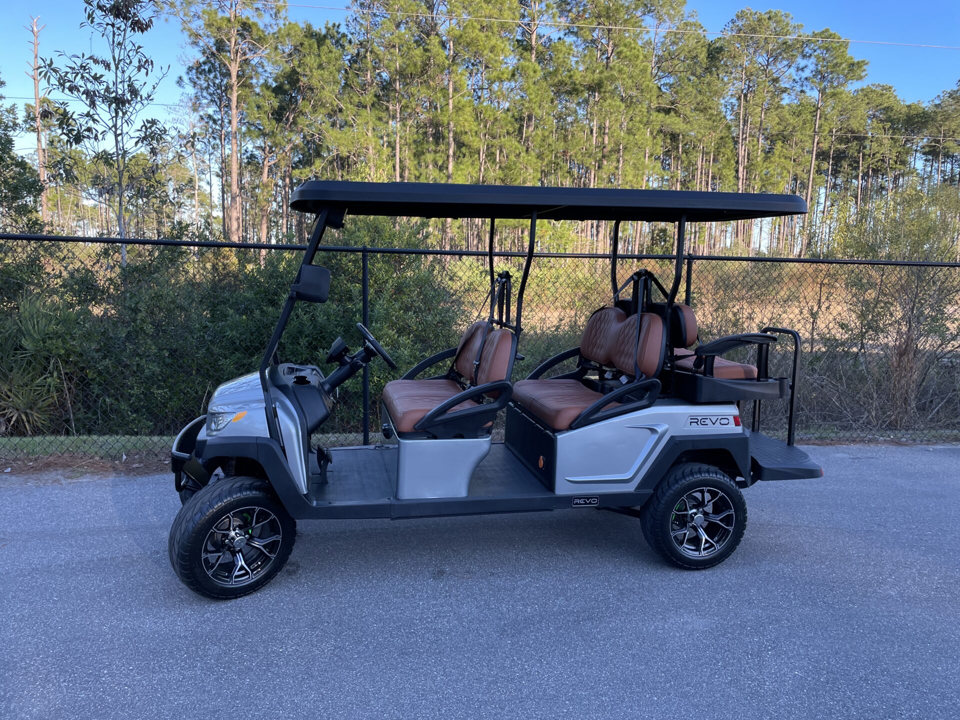 2022 Revo Limo Cart