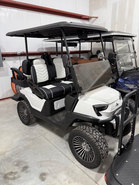 2025 Atlas 4p Lifted Lithium Custom