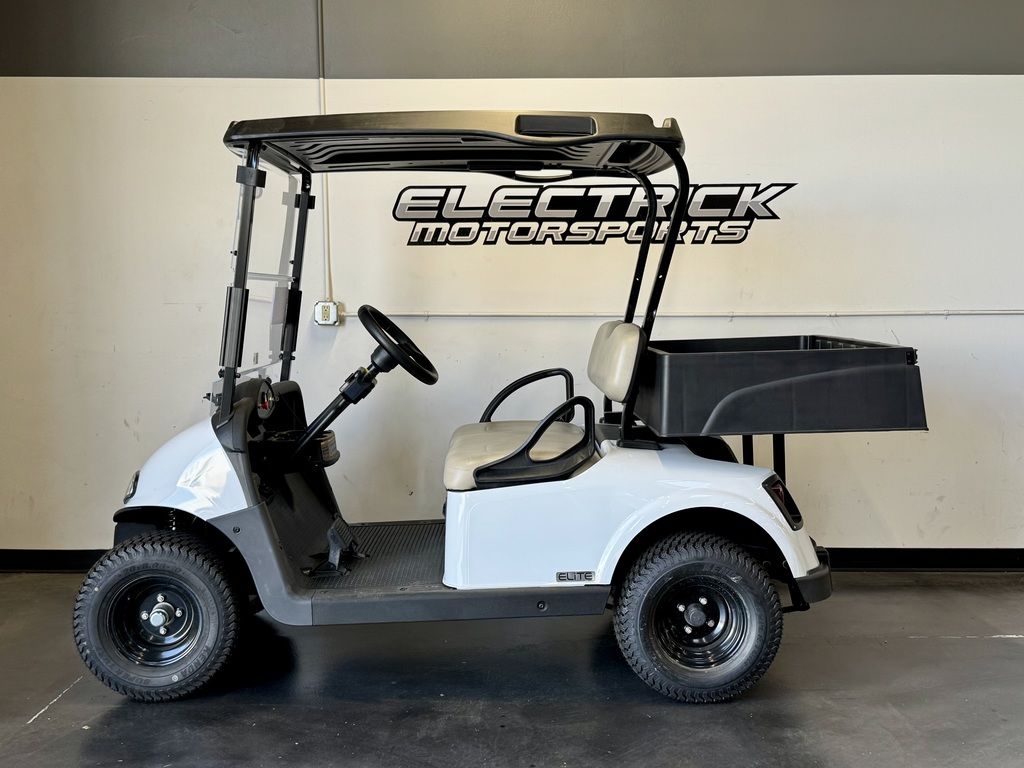 2020 E-Z-GO RXV ELiTE LITHIUM CPO Utility White