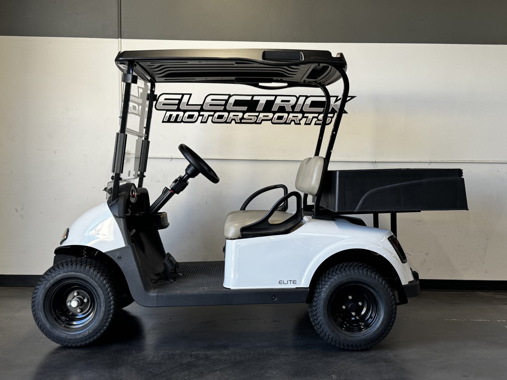 2021 E-Z-GO RXV