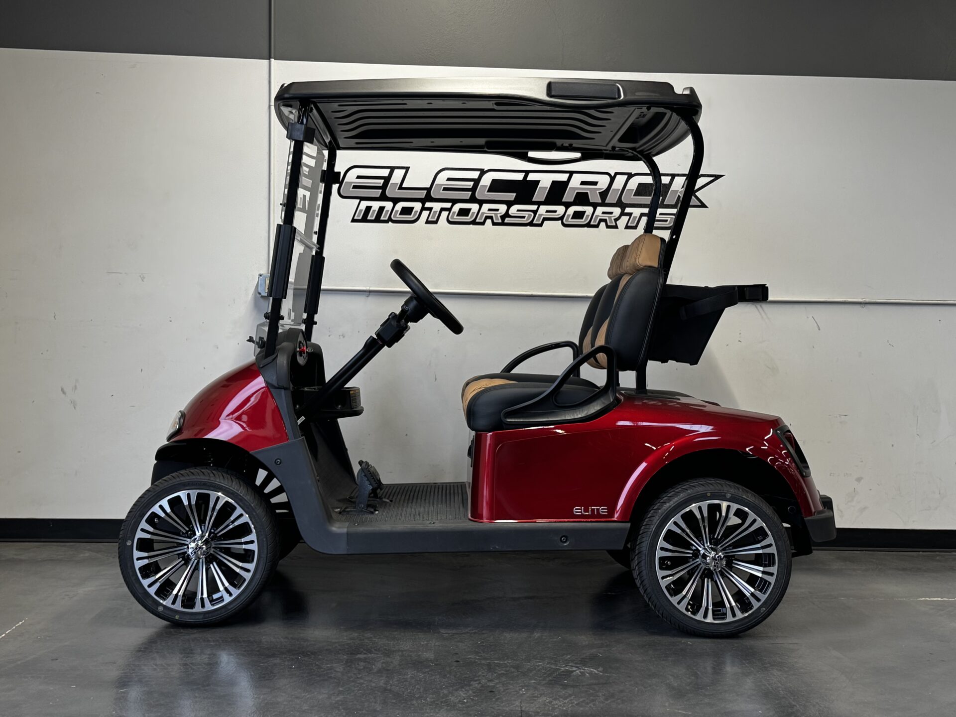 2021 E-Z-GO Lithium RXV Freedom Elite (Certified Pre Owned) 2 — photo 2