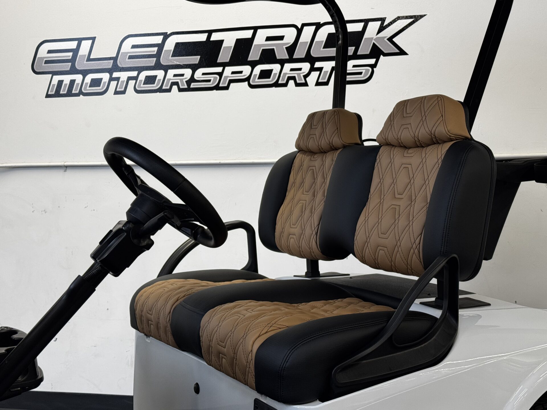 2021 E-Z-GO Lithium RXV Freedom Elite (Certified Pre Owned) 2 — photo 4