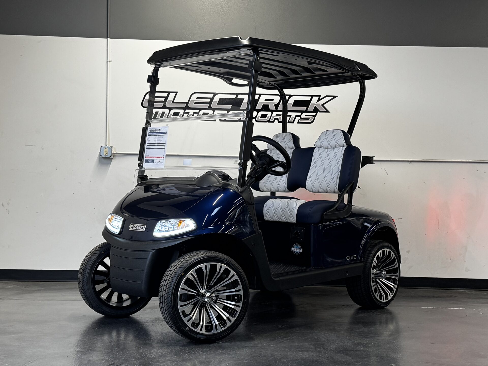 2021 E-Z-GO Lithium RXV Freedom Elite (Certified Pre Owned) 2 — photo 1