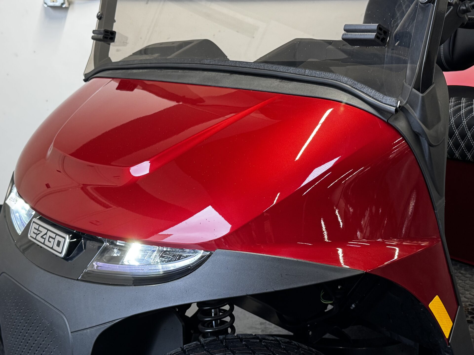 2026 E-Z-GO RXV 2 Freedom Elite Lithium — photo 5