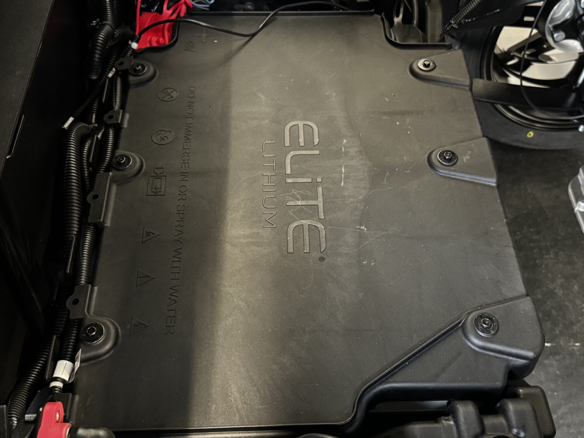 2027 E-Z-GO RXV 2 Freedom Elite Lithium — photo 9