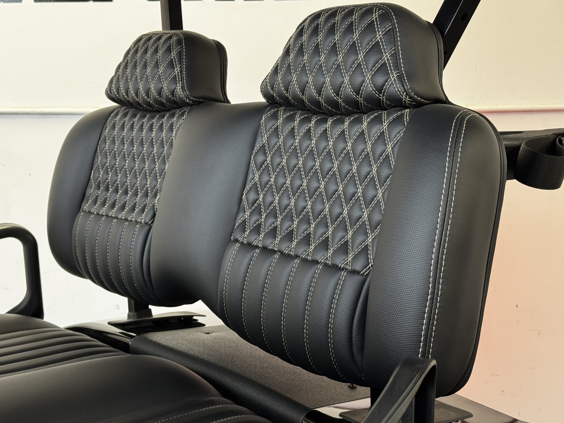 2026 E-Z-GO RXV 2 Freedom Elite Lithium — photo 7