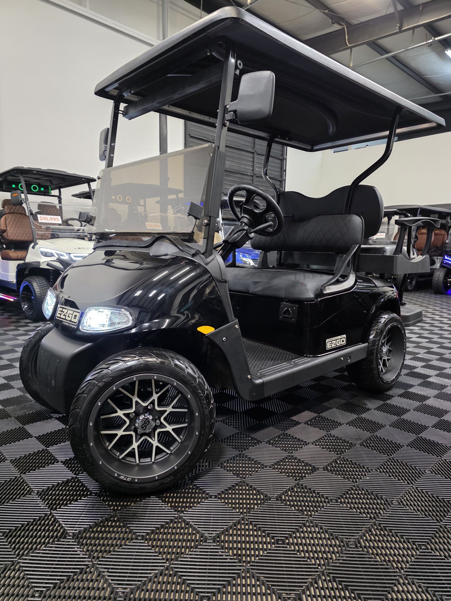 2015 E-Z-GO RXV