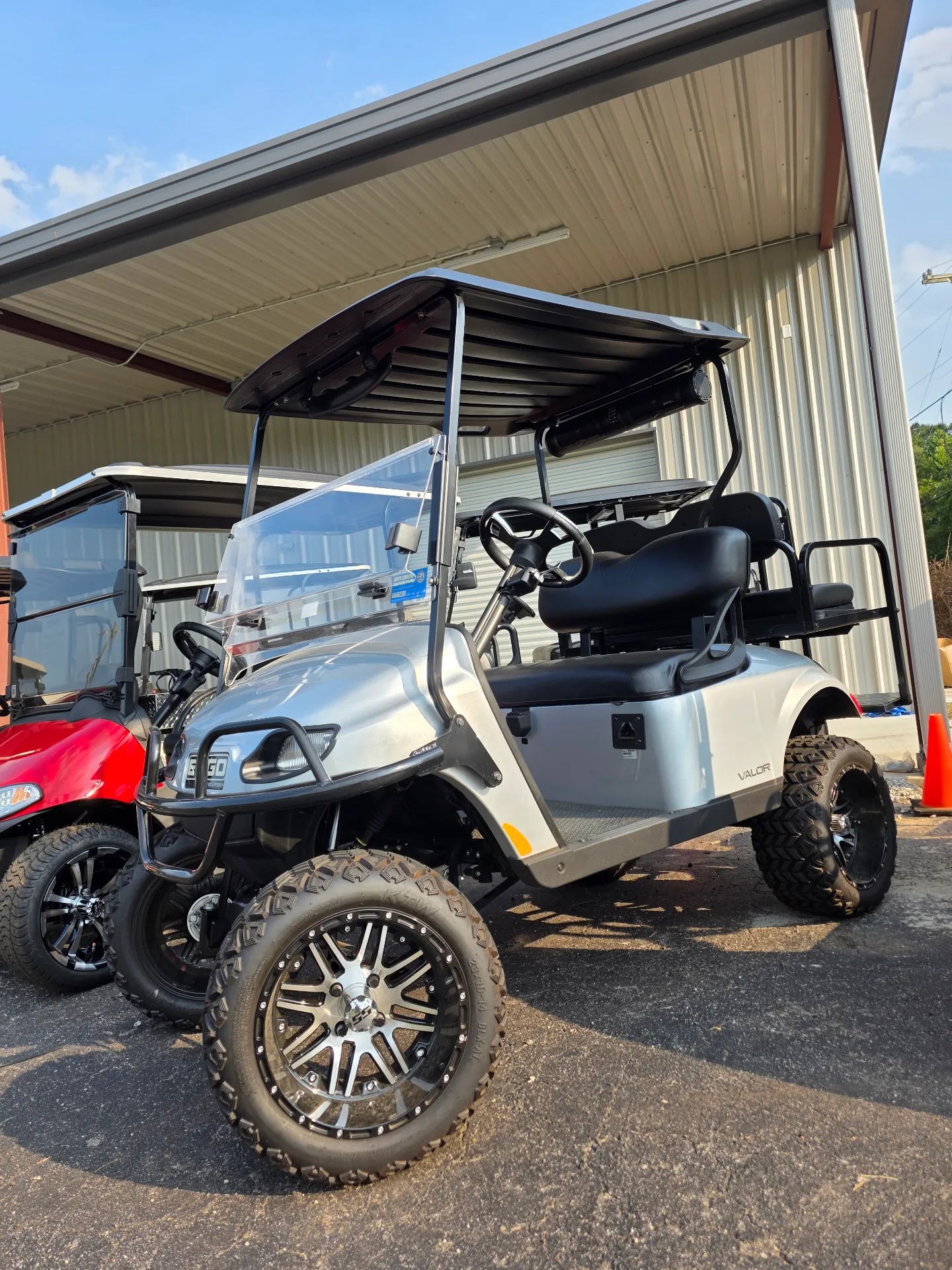 2022 EZGO Valor
