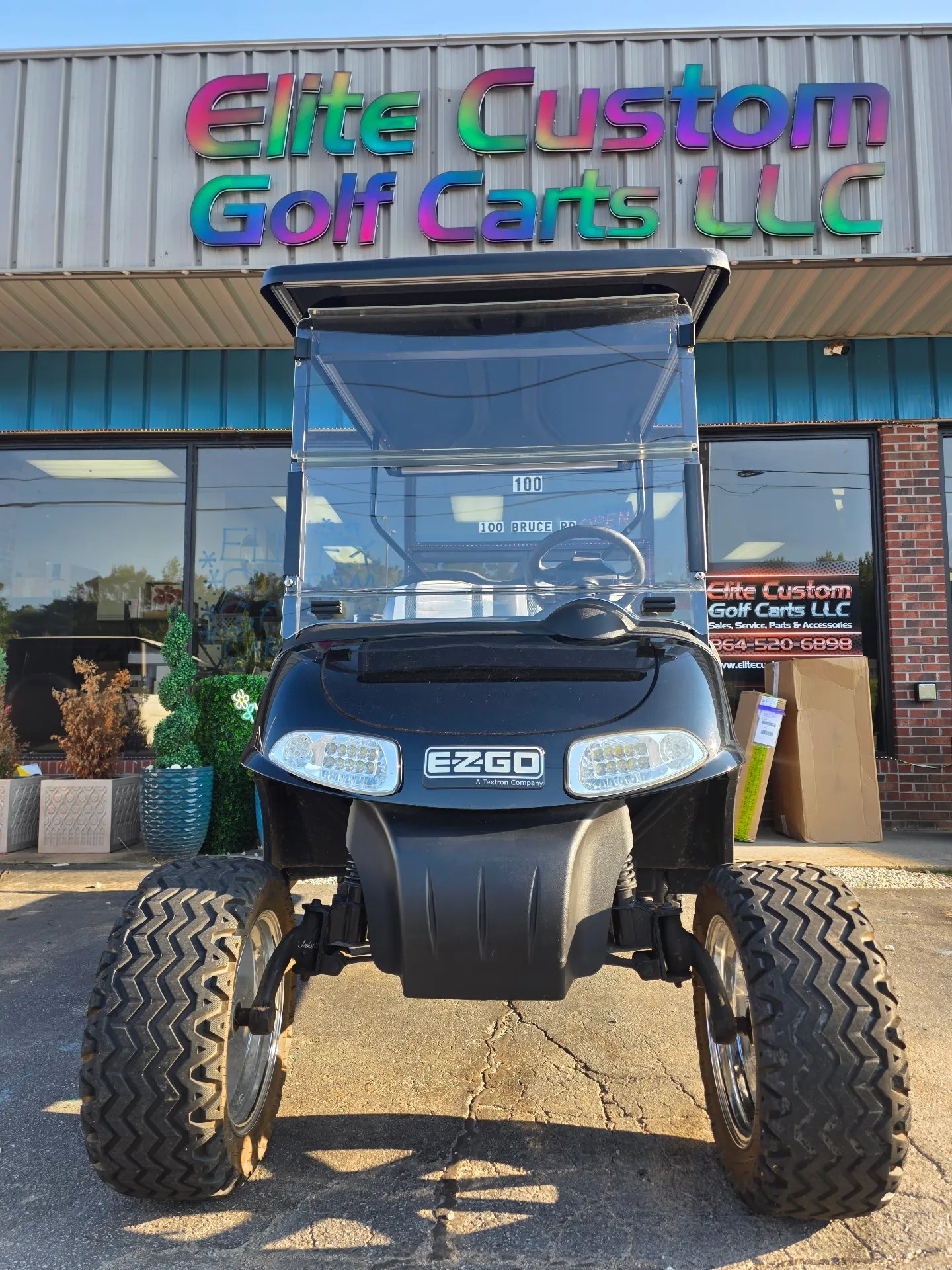 2013 EZGO RXV photo 3