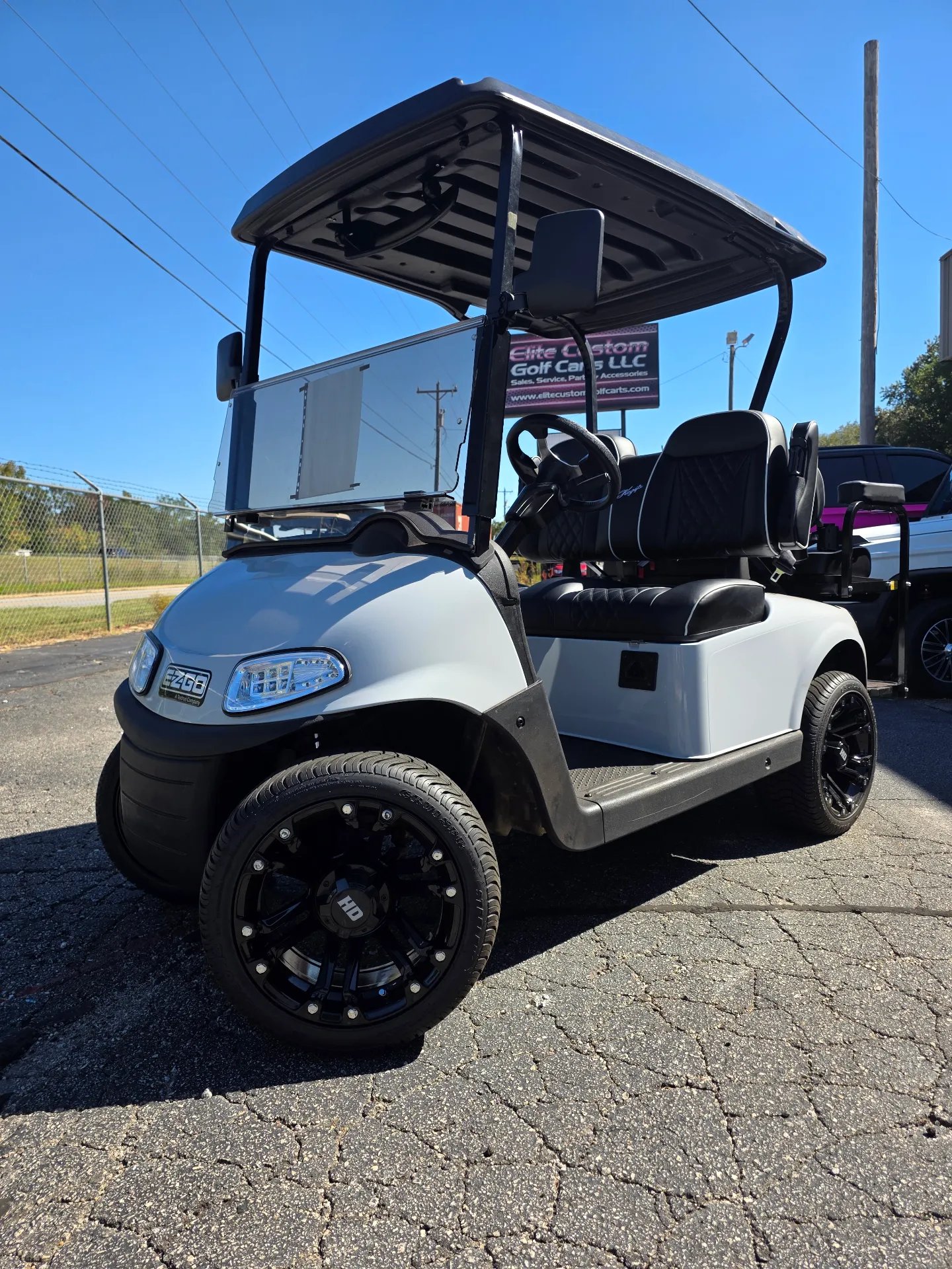 2021 EZGO RXV