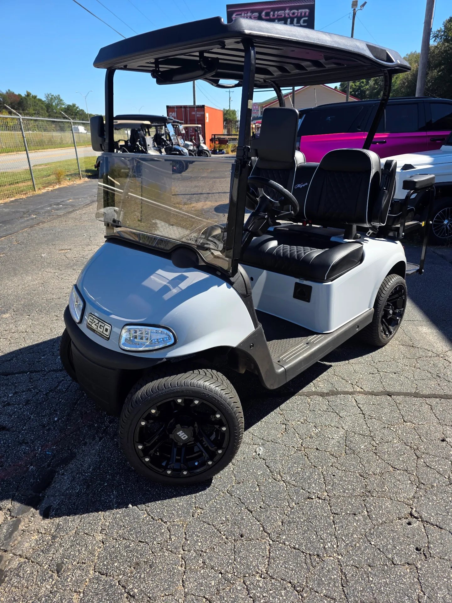 2021 EZGO RXV photo 2