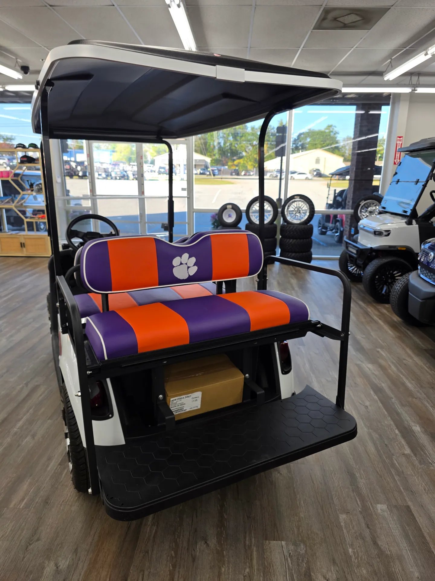 2021 EZGO RXV photo 9